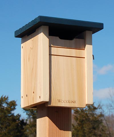 Woodlink Cedar Bluebird or Swallow House with Blue Roof
